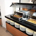 Hira Hotel *
