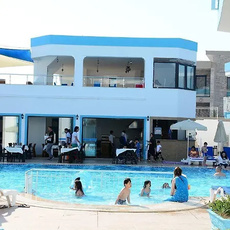 Hotel Hira