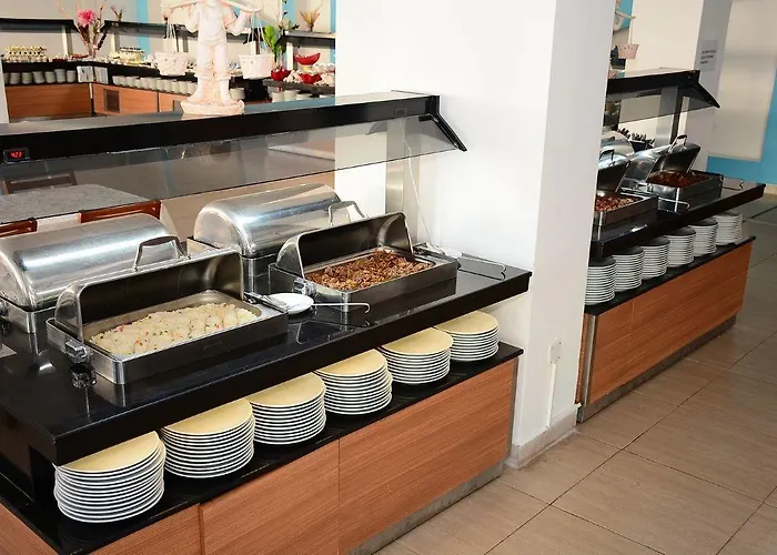 מלון Hira גומבט