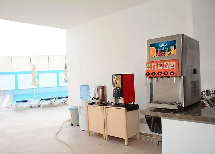 מלון Hira גומבט